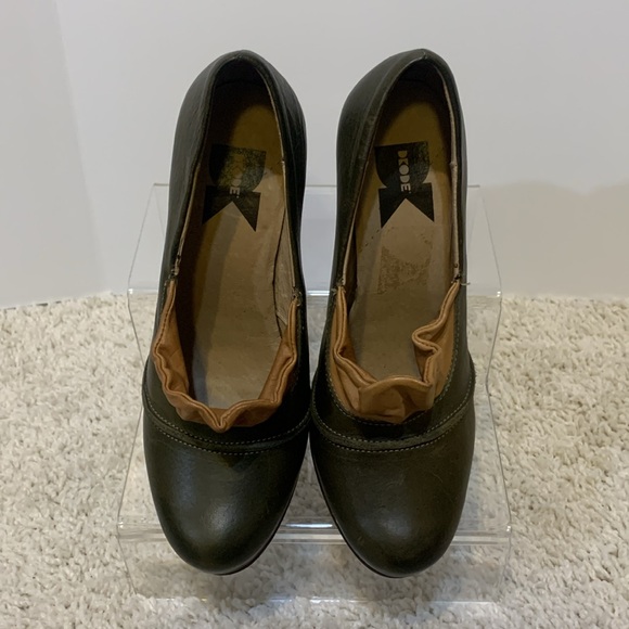 Army green tan pumps DKODE rare - Picture 6 of 16